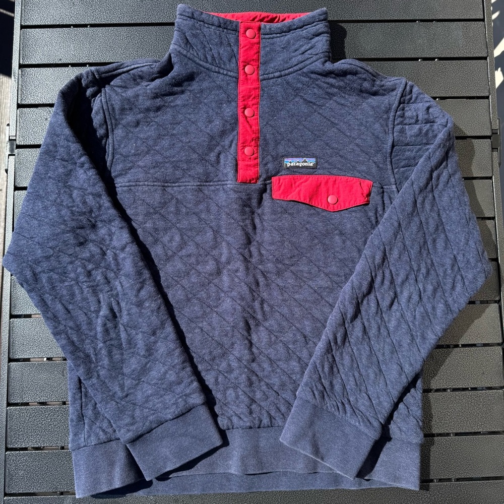 Patagonia Quilted Navy and Red Zip Up Sweater